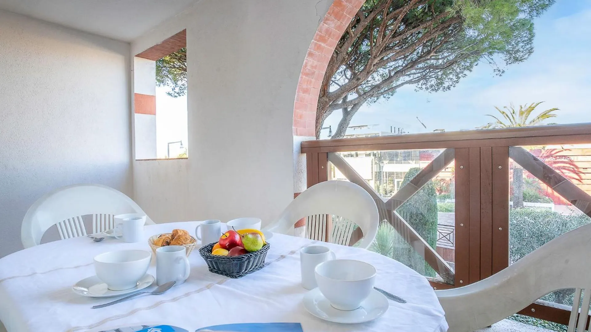 Apartment Port Quietude-4 By Interhome Frejus
